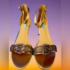 Betsey Johnson Champagne Size 11 heels w silver rhinestones & gold beads